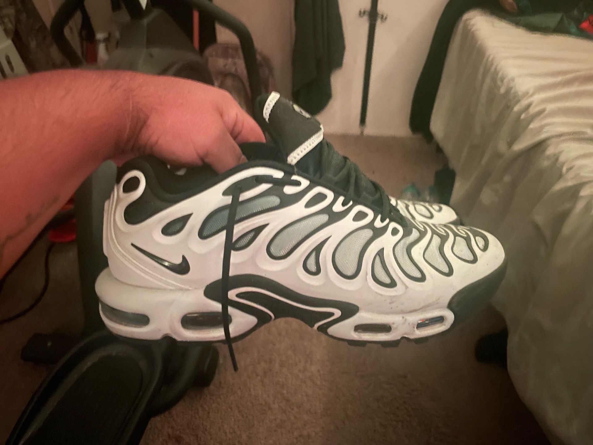 Nike Air Max Plus Drift (Black/White) 10.5 US men Good condition, very clean Only worn Like 5 Times