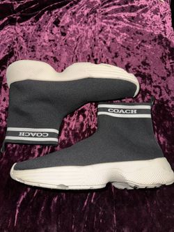 Coach Shoes ( Size 10) Fr r