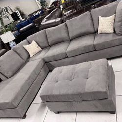 Grey Sectional Sofas With Ottoma. 115×85"