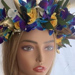 Head Crown And Leis