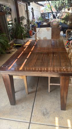Dinning table