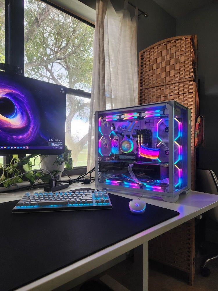Custom Lian Li Gaming PC