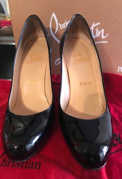 CHRITIAN LOUBOUTIN.
