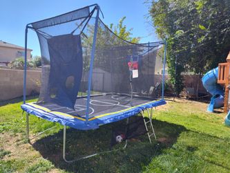 8 x 12 Brand new trampoline