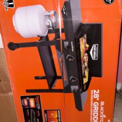 Blackstone 2-Burner 28” Propane Griddle with Hood and Omnivore Griddle Plate NEW UNUSED FRESH IN BOX - NON NEGOTIABLE PRICE 