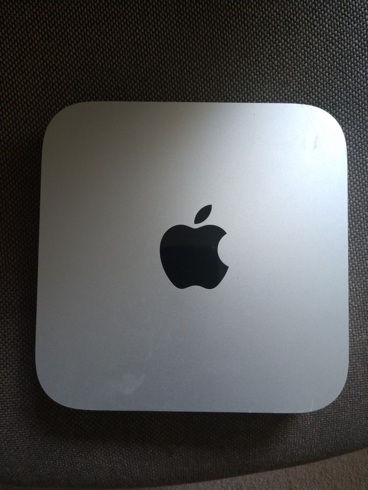Apple Mac mini 8gb ram 1tb