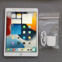 Apple iPad 7 - Wifi - Like New 