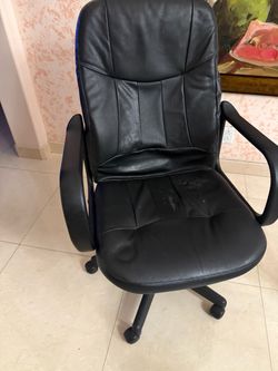 Black  Office Chair with Wheels