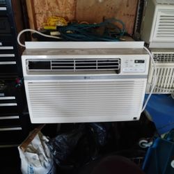 Window AC  15,000 BTU Digital 