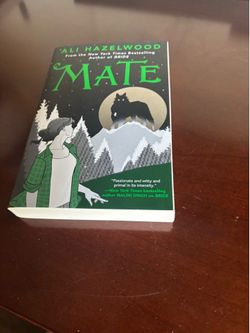 Mate by Ali Hazelwood (2025, Trade Paperback) – Brand New, Unread Condition
