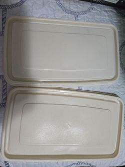 Rubbermaid Food Storage Containers Set of 2