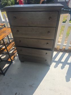 Dresser