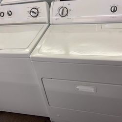 Whirlpool Large Capacity Washer And Dryer Set 