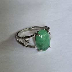JADE GREEN POLISHED CABECHON NEW SIZE 9 RING 