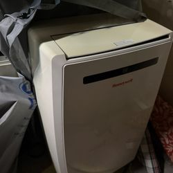 Honeywell Portable AC / Dehumidifier Air Conditioner AC 10,000 BTU 