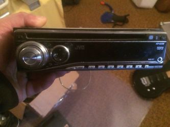 Car radio 25 bucks has aux port