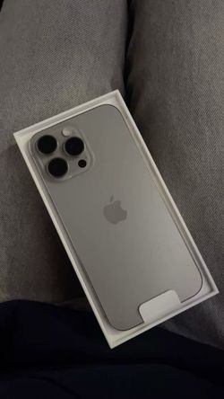 iPhone 16 pro max unlock any carrier 256 gs capacity