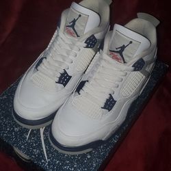 Jordan 4 Retro Mid Midnight Navy Size 8.5 Men