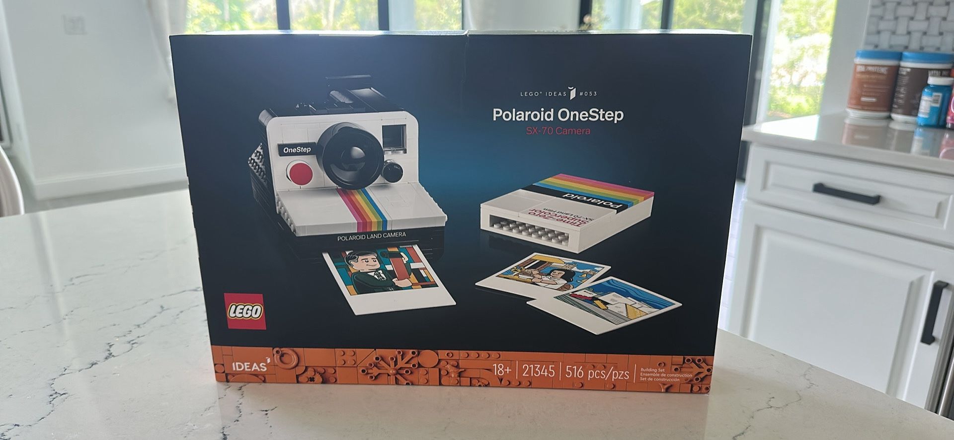 LEGO Ideas Polaroid OneStep SX-70 Camera Set – Brand New!