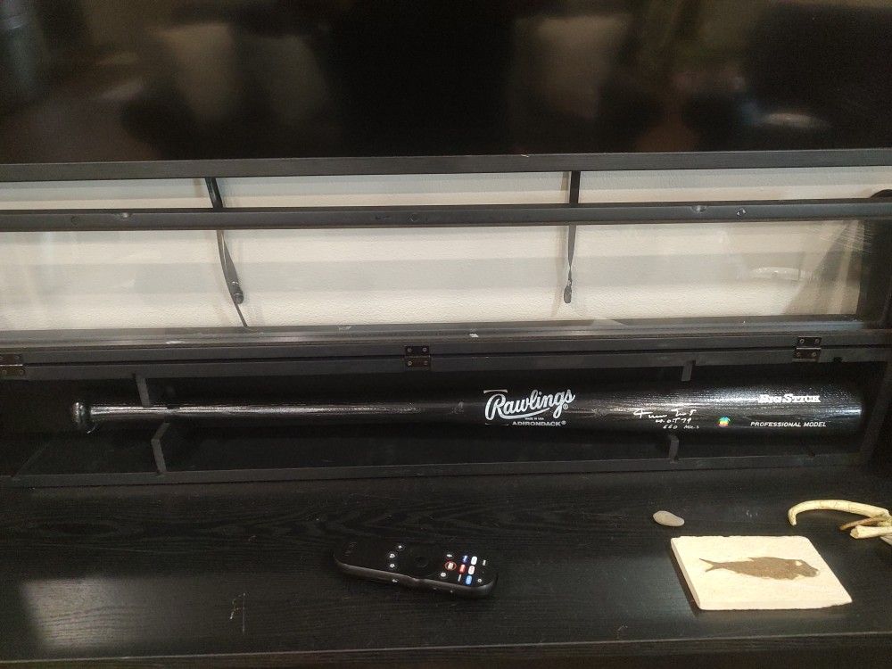 Signed Willie Mays Bat COA