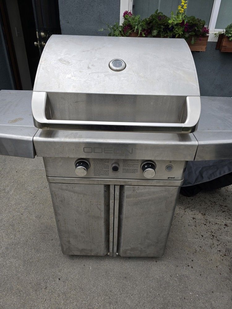 BBQ grill natural gas