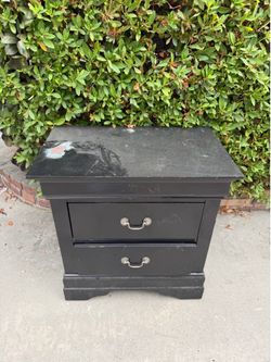 Drawer black color