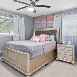 Beautiful Ashley Furniture Coralayne 3-Piece Bedroom Set in silver