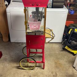 Old Fashioned Popcorn Maker 