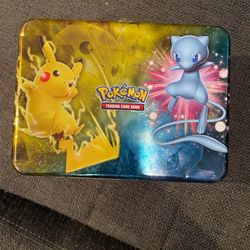 Pokémon card tin