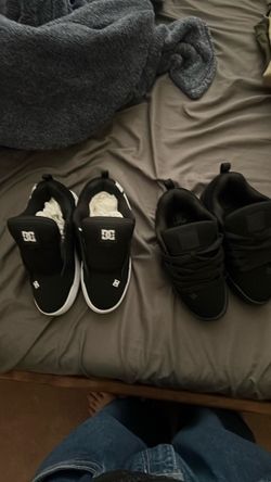 DC SHOES (SIZE 8) NO BOXES