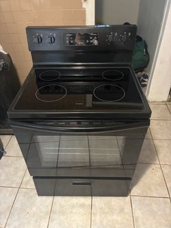 New Electric Stove CRITERION 30” 5.1 black electric range (power cord included)