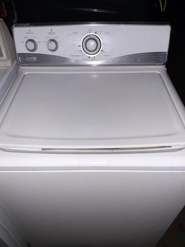 The Carpet Jungle Kids 3D Effect Easy Care Rug For Children's Room Soft Durable Rug (Giraffe Design, 140 X 200 Cm