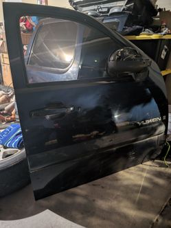 2007 Yukon doors