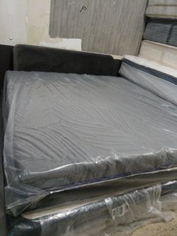 💤🛌🏽💤 $209 size queen memory now available ⚡🛌🏾⚡