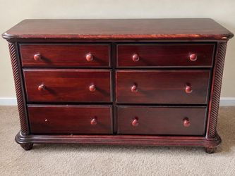 Munire Bristol 6-Drawer Dresser – Cherry – $275 OBO