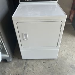 SPEED QUEEN DRYER