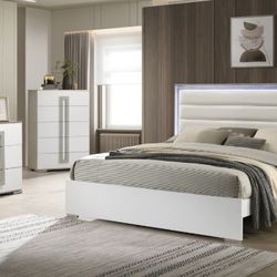 Amazing Sale! Price Can’t Be Beat! Get This Stunning Bedroom Set For Nearly Half The Price! Deal Can’t Be Beat! 