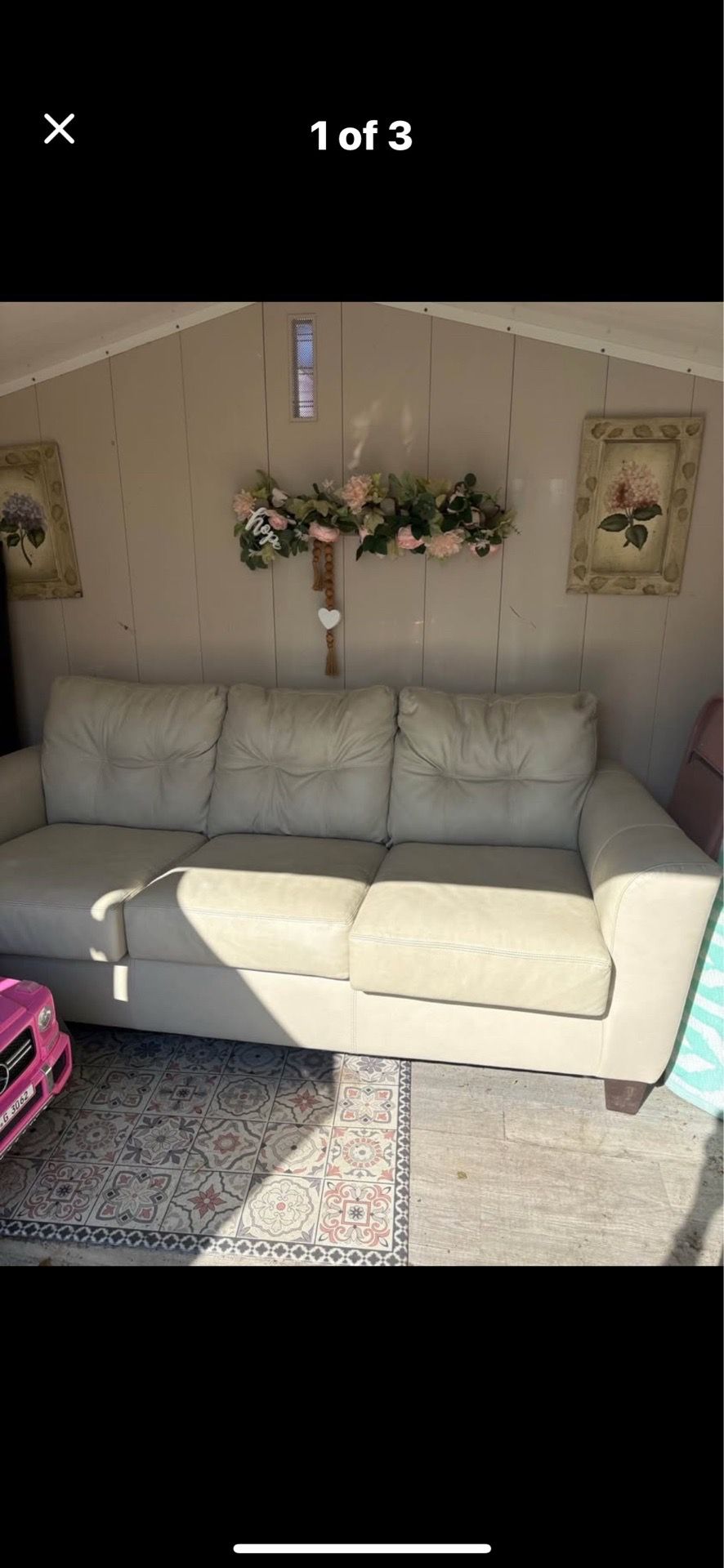 Crème leather couch Raymour and Flanigan