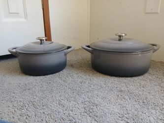 Cast Iron & Enamel Dutch Oven Pots