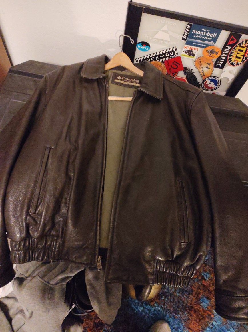 Vintage Mens Columbia Leather Jacket Coat Insulated