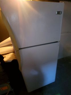 Frigidaire 18 Cu. Ft White Refrigerator