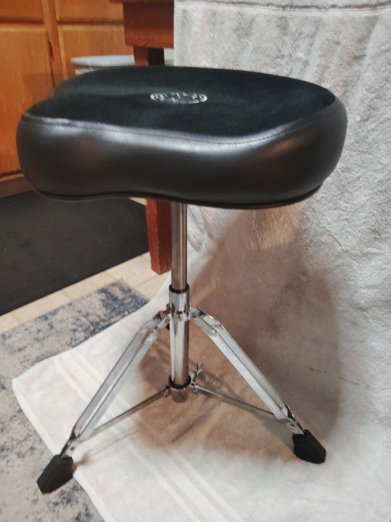 ROC-N-SOC Original Hydraulic Drum Throne