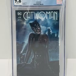 Catwoman #43 Rob Csiki Variant Rare and Limited to 300 CGC 9.8