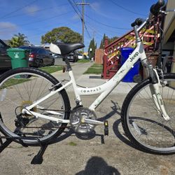 Nice Mountain Bike Small Size
Good Condition Ready to Ride