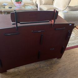 *** NO TOOLS NEEDED - DESK