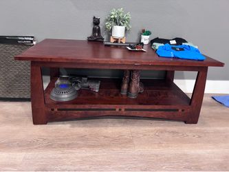 The Barn Amish coffee table
