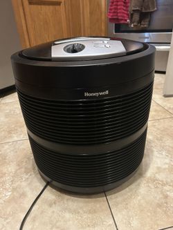 HONEYWELL AIR PURIFIER 