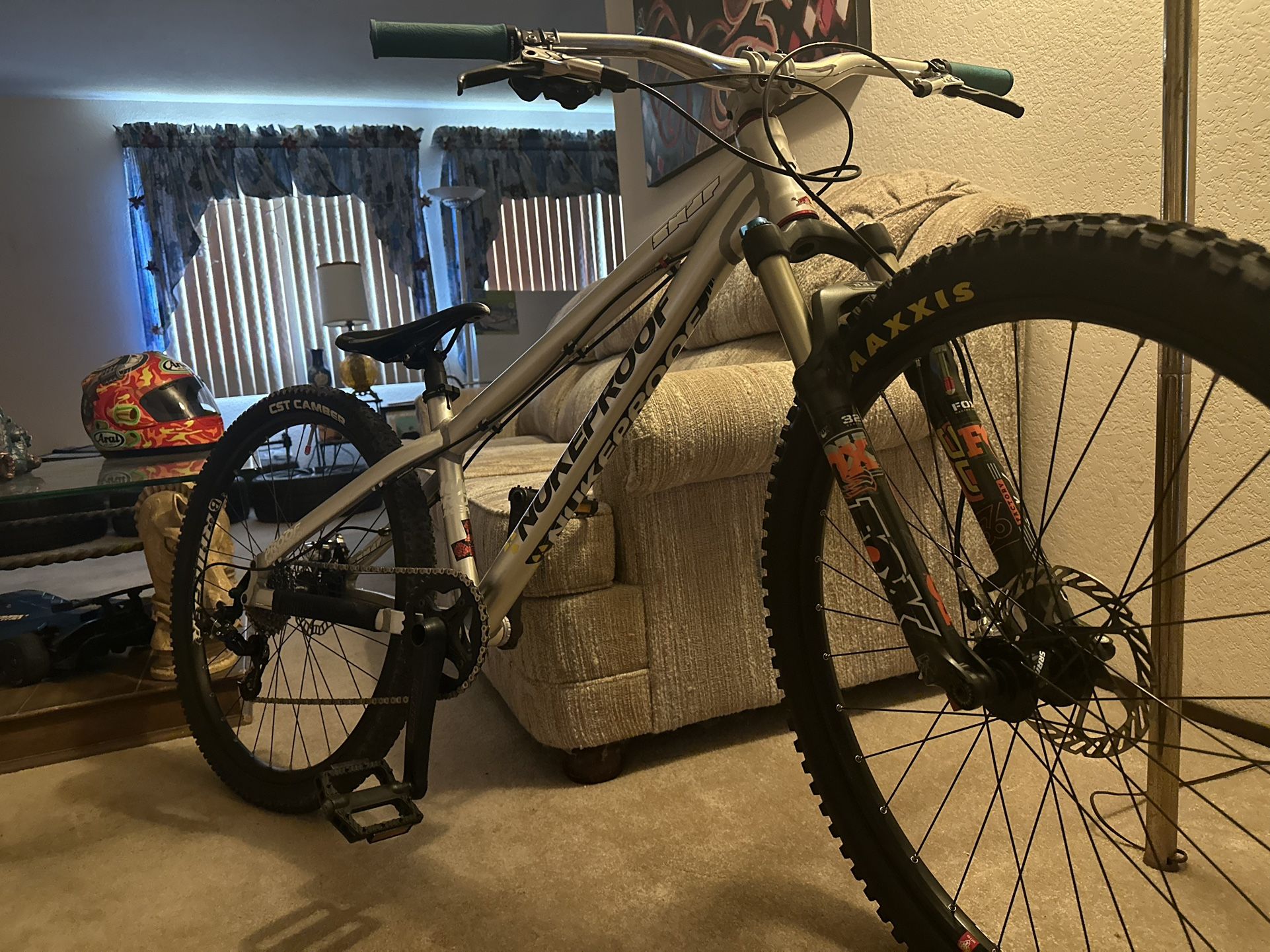 Nukeproof Fully Custom 4X Race, Bike Or Dirt Jumper Best Of The Best!