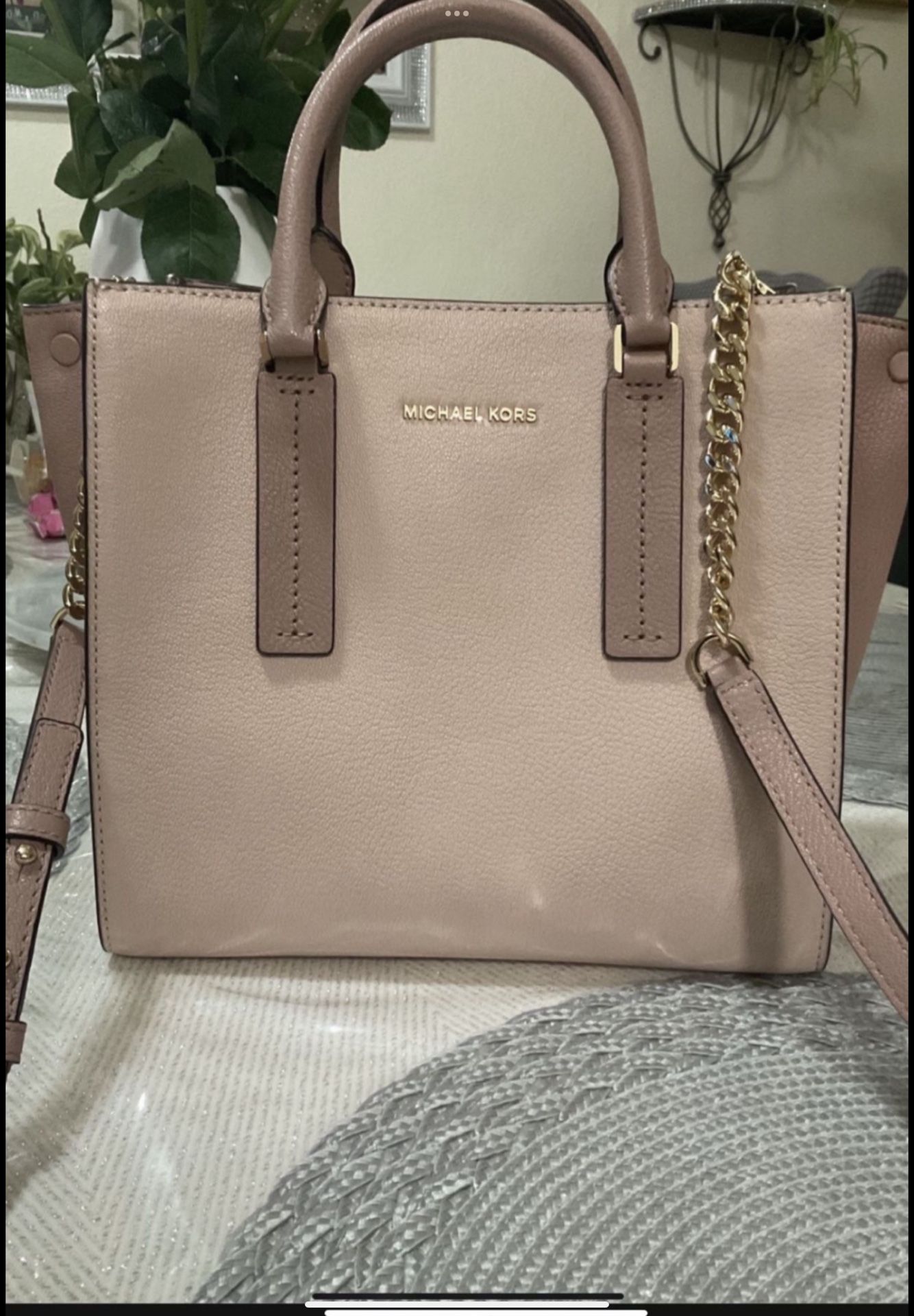 New Michael Kors Purse