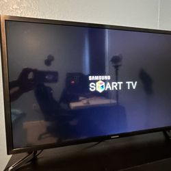 Samsung 32 Inch Smart TV 